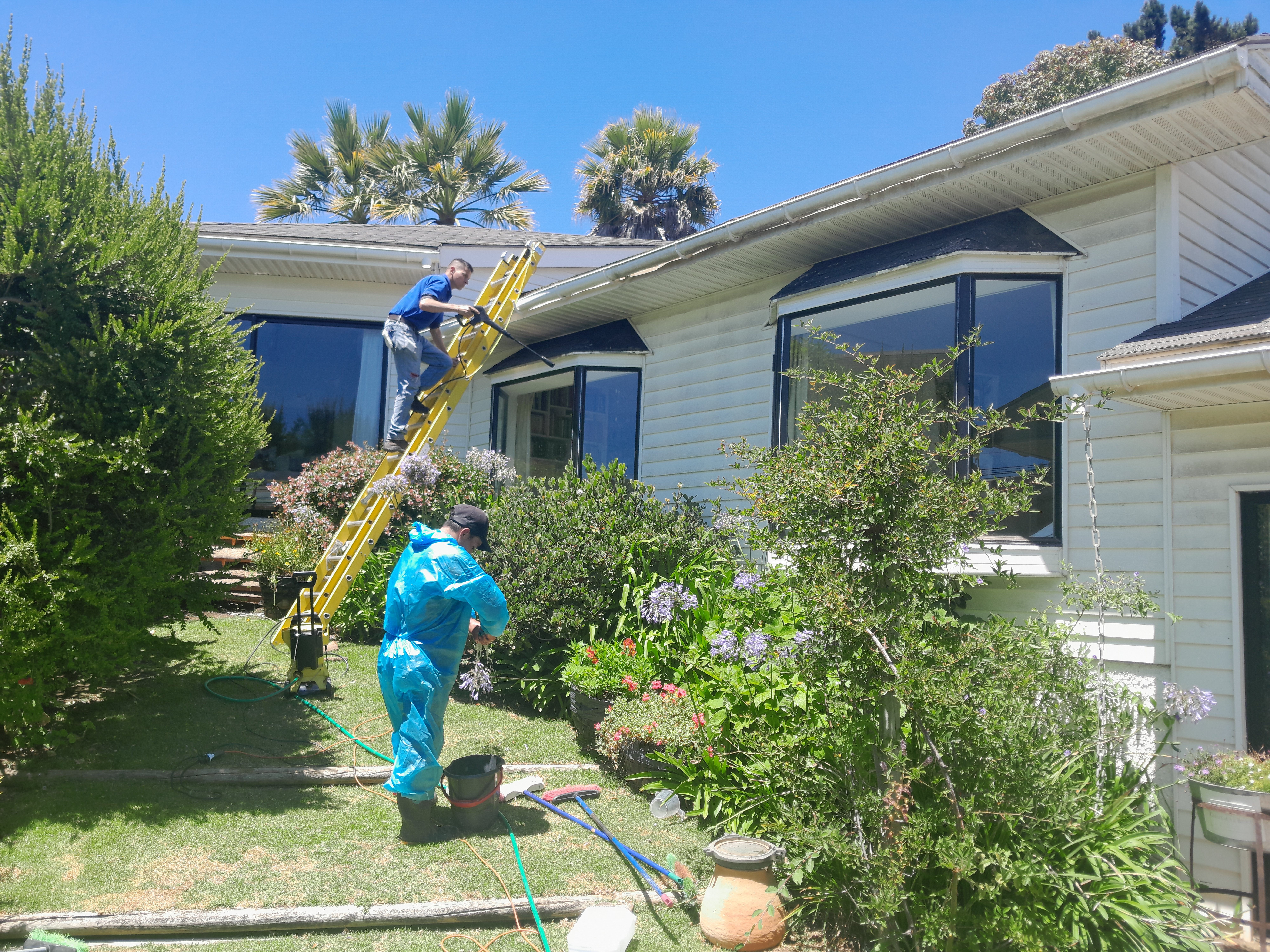 Pintura de fachada exterior — Servicios Integrales DAR Chile
